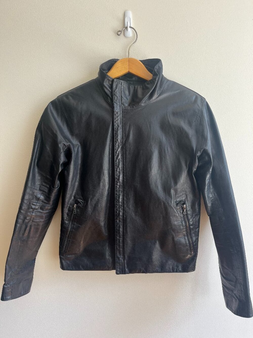 m0851 Men's Black Genuine Leather Jacket Size M Made In Canada Minimalist Funnel